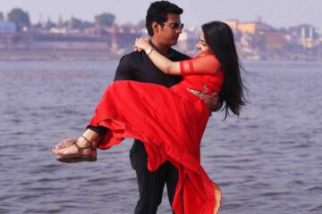 pre wedding shoot in varanasi price (5)-Universe Studio Image of pre wedding shoot in varanasi price (5)